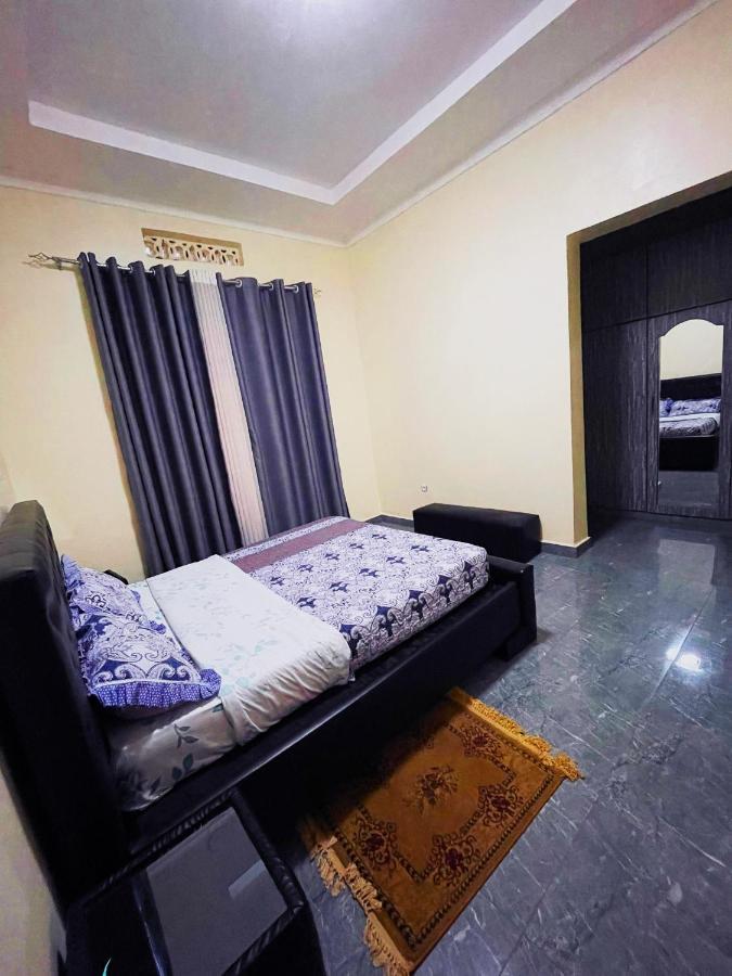 Zeo Airbnb - Cheap Apartment In Kigali Bagian luar foto