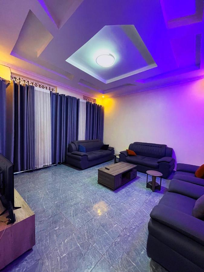 Zeo Airbnb - Cheap Apartment In Kigali Bagian luar foto